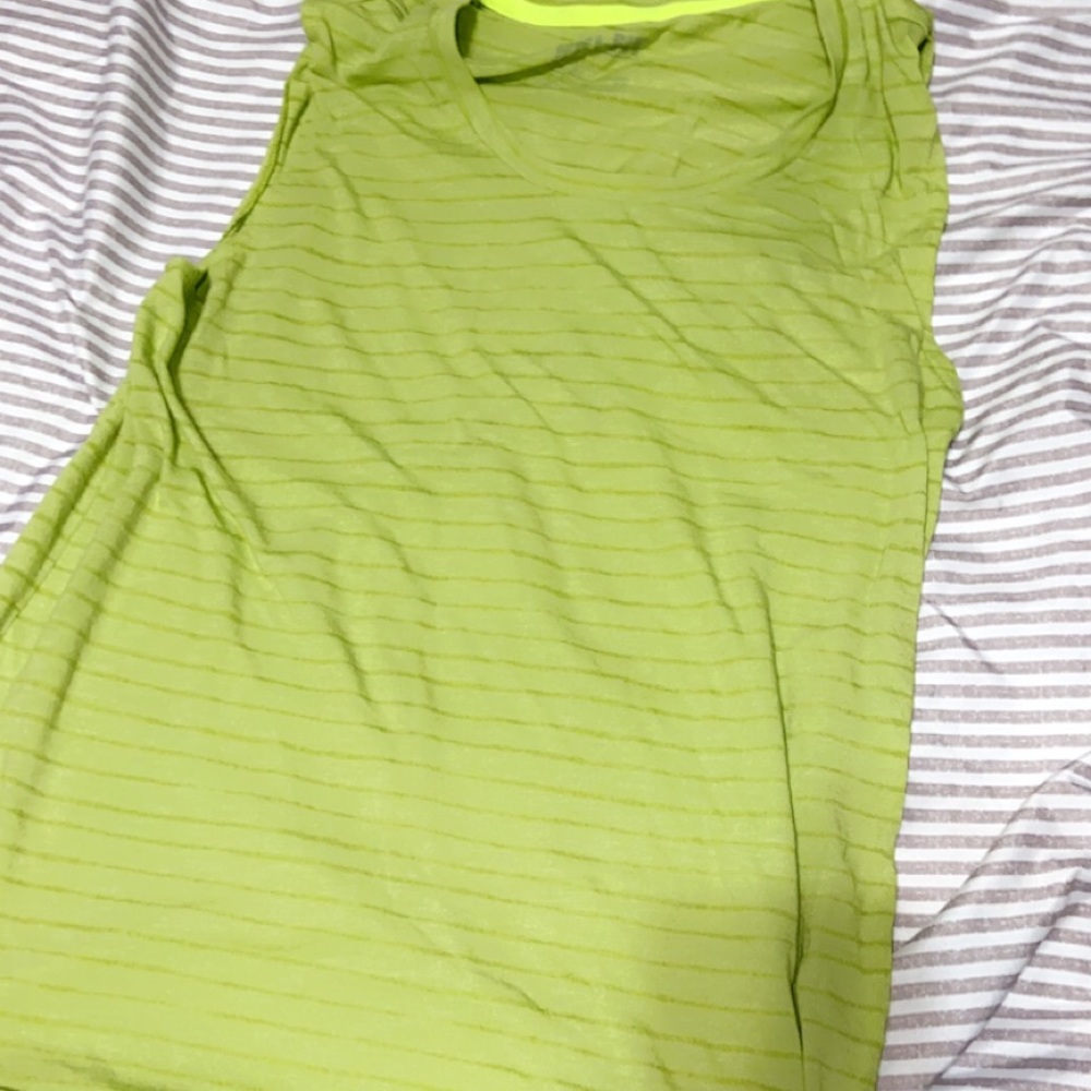 NIKE TIE TANKTOP!!